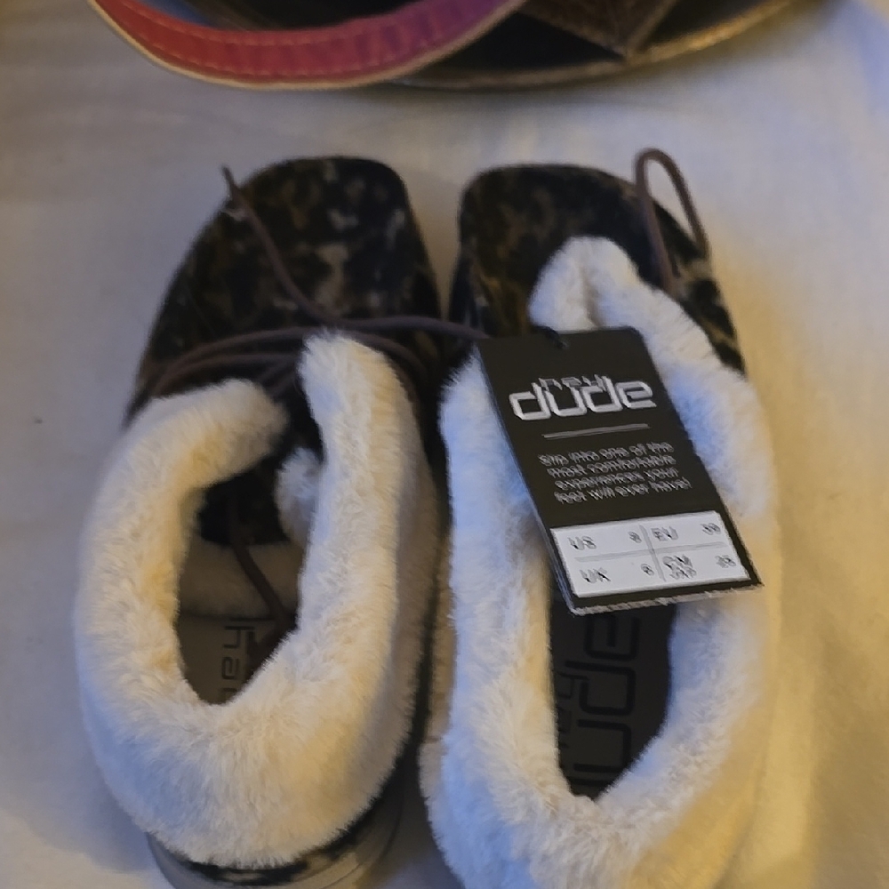 Hey Dude Women's Fuzzy Lined Fold-Over Boots  - Leopard Print